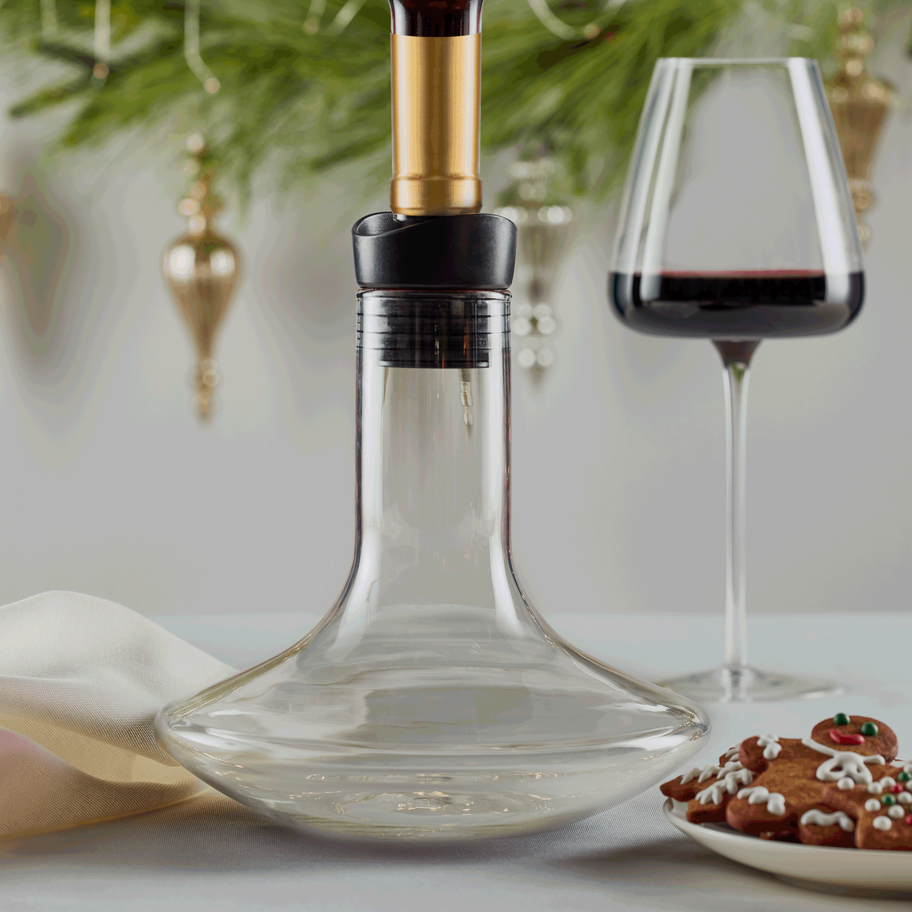 Animated image of Recanter Wine Breather Decanter
